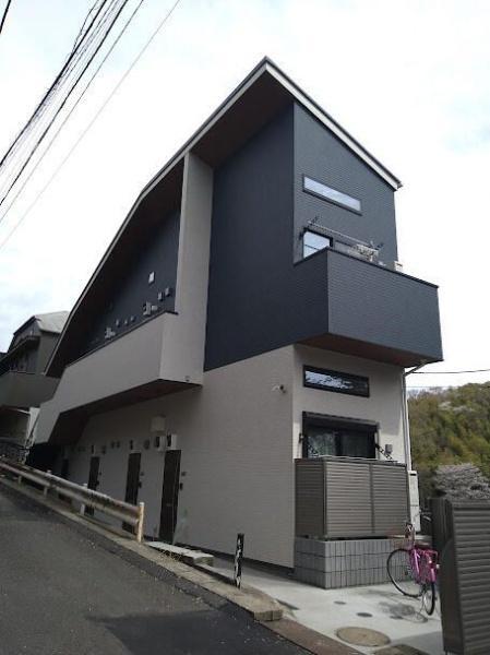 川崎市麻生区多摩美１丁目のアパート