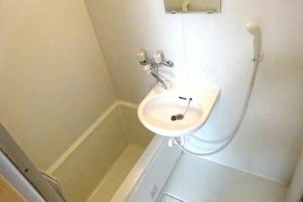 川崎市高津区北見方３丁目のアパート