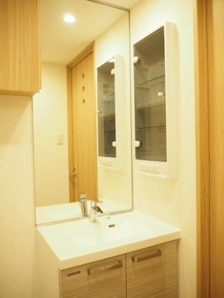 川崎市高津区末長４丁目のマンション
