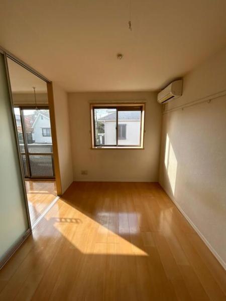川崎市中原区上小田中６丁目のアパート