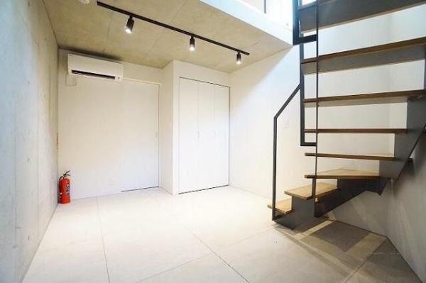 目黒区東山１丁目のマンション
