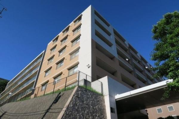 横浜市神奈川区三ツ沢下町のマンション