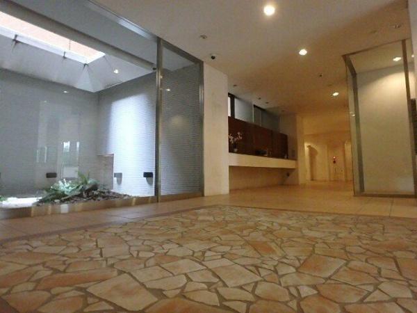 横浜市神奈川区三ツ沢下町のマンション