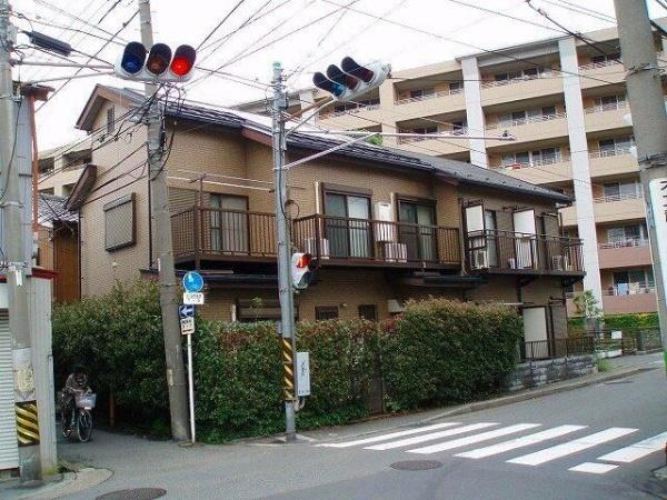 川崎市中原区苅宿のアパート