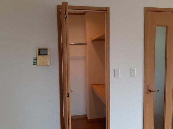 川崎市高津区北見方１丁目のアパート