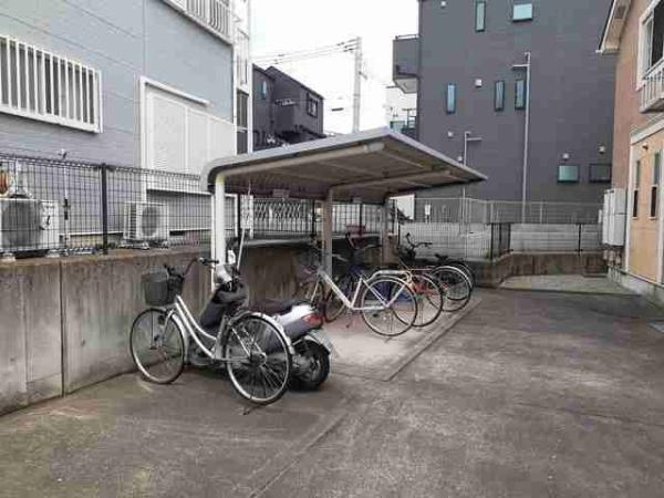 川崎市高津区北見方１丁目のアパート