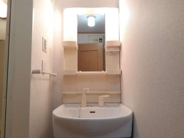 川崎市高津区北見方１丁目のアパート