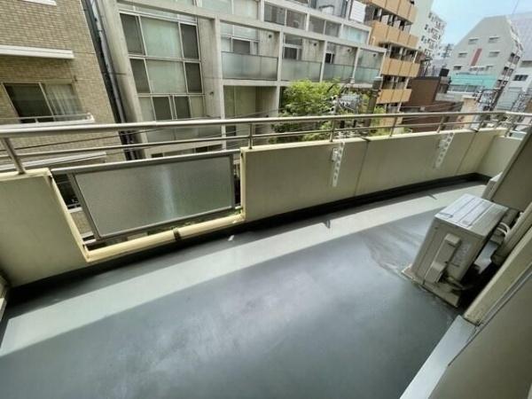 横浜市鶴見区鶴見中央1丁目のマンション(バルコニー)
