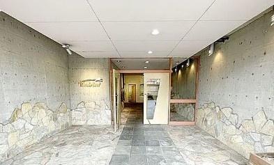 横浜市鶴見区鶴見中央1丁目のマンション(エントランス)