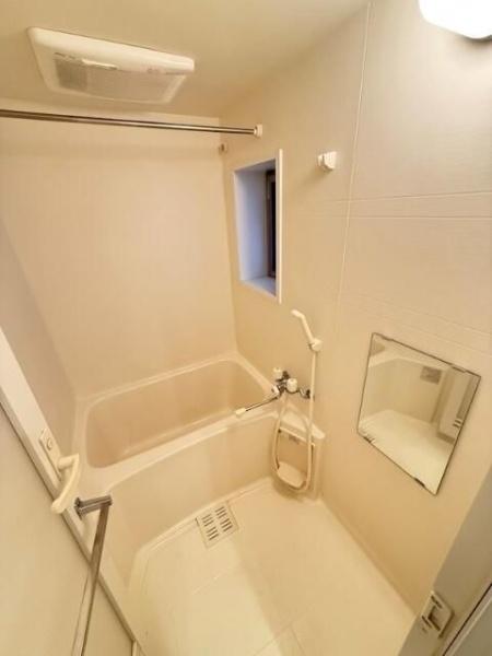 アヴィターレ小山