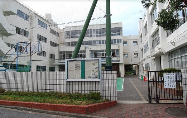 グラインドロッジⅡ(横浜市立日吉台西中学校)
