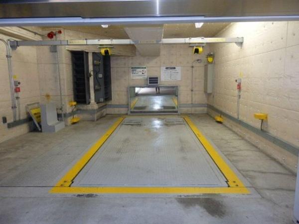 トーシンフェニックス新横濱イクシール(駐車場)