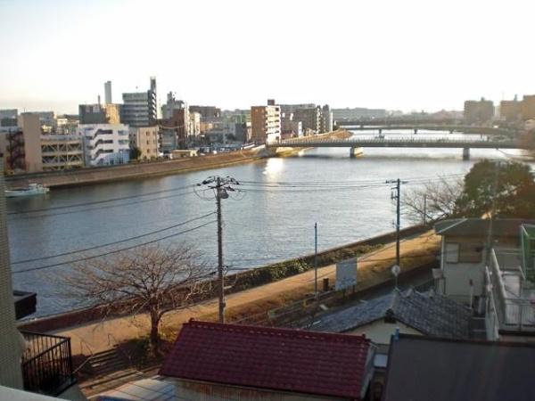 横浜市鶴見区鶴見中央4丁目のマンション(現地からの眺望)