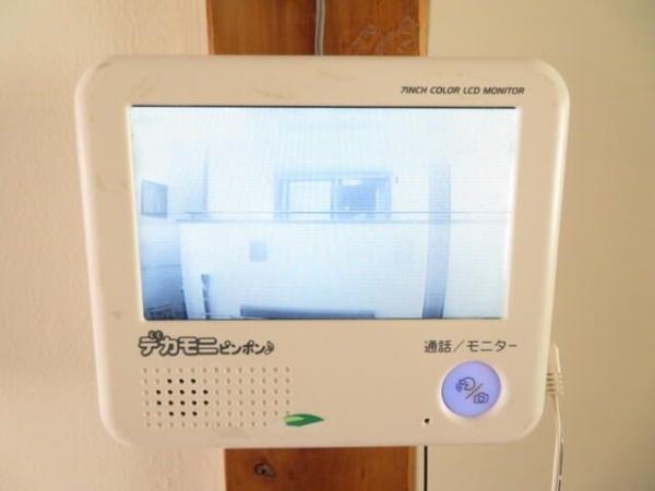 横浜市神奈川区子安通１丁目のアパート