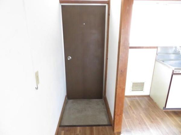 横浜市神奈川区子安通１丁目のアパート