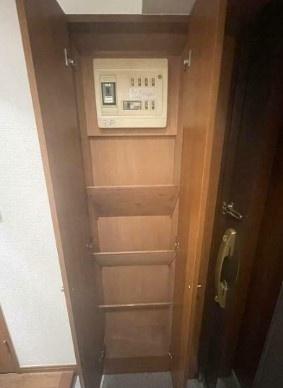 エスコート都立大学(玄関)
