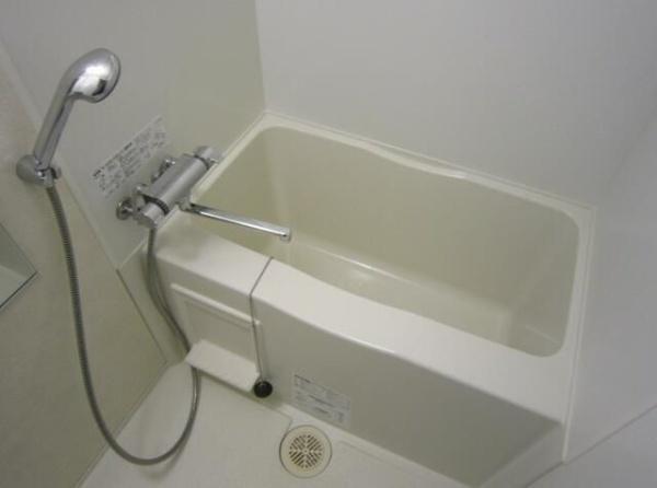 横浜市港北区新横浜1丁目のマンション(バス)