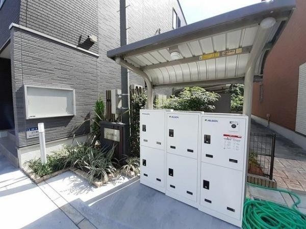 川崎市高津区久地４丁目のアパート