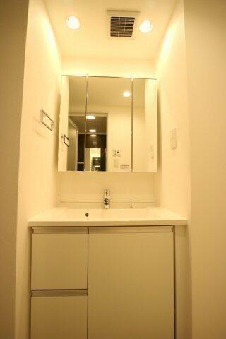 川崎市中原区新丸子東２丁目のマンション