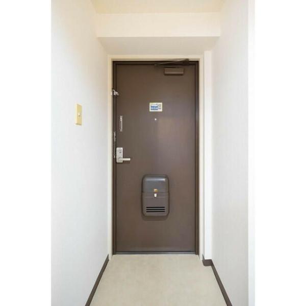 川崎市中原区下小田中4丁目のマンション(玄関)