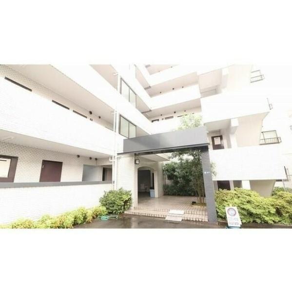 川崎市中原区下小田中4丁目のマンション(エントランス)