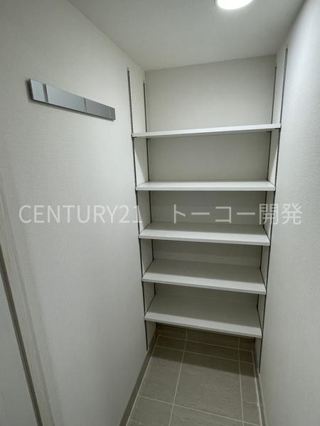 川崎市中原区小杉御殿町1丁目のマンション(玄関)