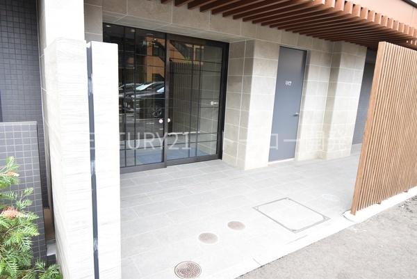 川崎市中原区小杉御殿町1丁目のマンション(エントランス)