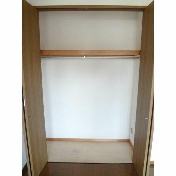 メゾン・ラフィール(収納)