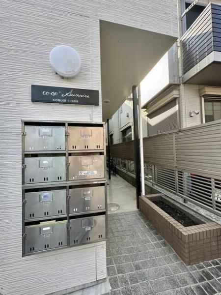 川崎市中原区小杉町1丁目のアパート(エントランス)