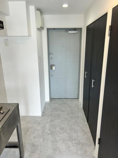 川崎市高津区溝口3丁目のマンション(玄関)
