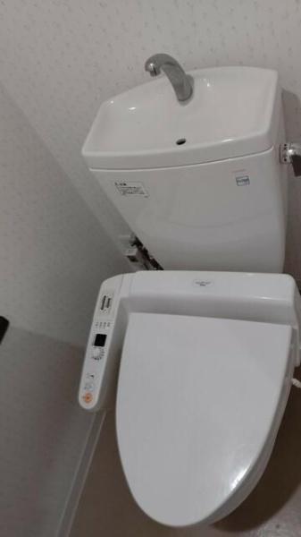横浜市中区弁天通6丁目のマンション(トイレ)