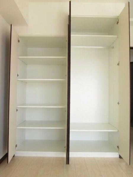 川崎市多摩区登戸のマンション(収納)