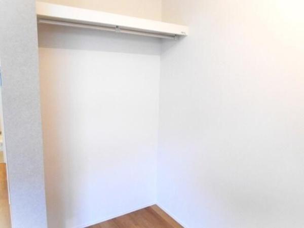 世田谷区上用賀1丁目のマンション(収納)