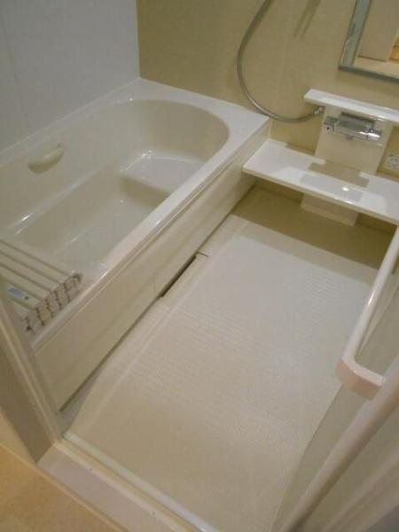 川崎市中原区上小田中2丁目のマンション(バス)