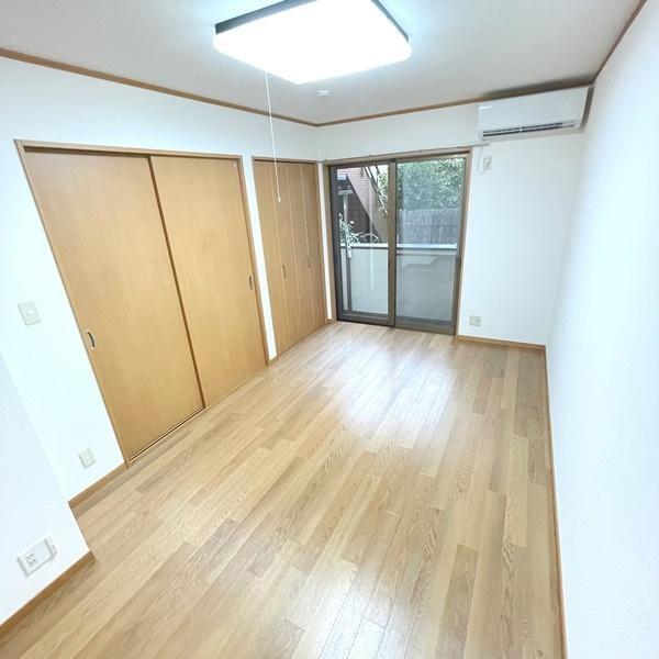 川崎市高津区久地1丁目のコーポ(リビング)