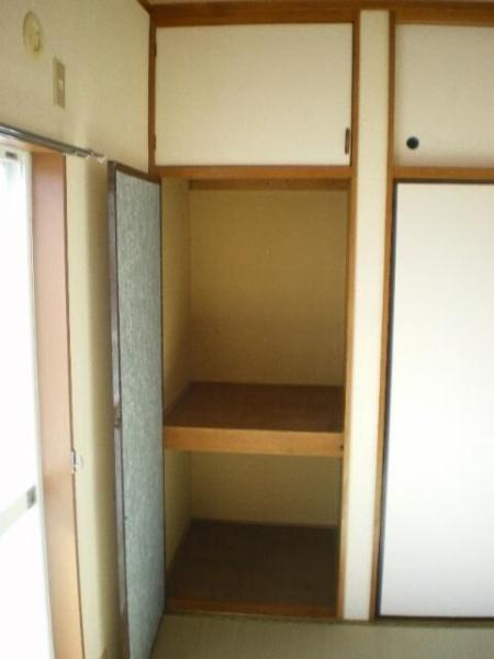 横浜市港北区高田東4丁目のアパート(収納)