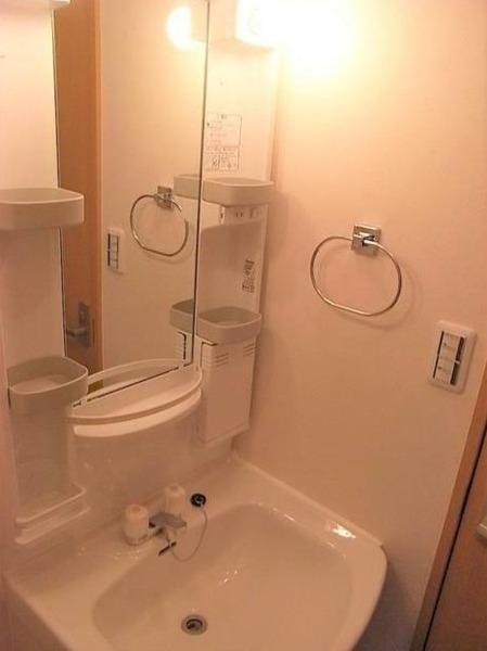 川崎市中原区新丸子町のマンション