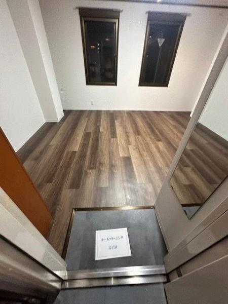 川崎市中原区新丸子東1丁目のマンション(玄関)