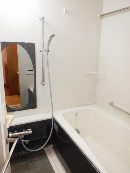 横浜市鶴見区鶴見中央3丁目のマンション(バス)