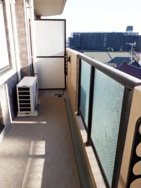 横浜市鶴見区鶴見中央4丁目のマンション(バルコニー)