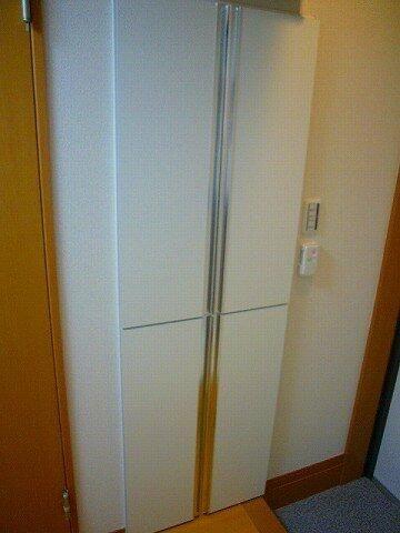 フォルクT・K(玄関)