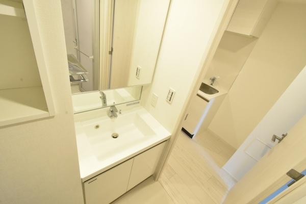 川崎市中原区新丸子町のマンション