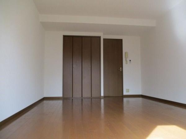 川崎市中原区下小田中３丁目のマンション