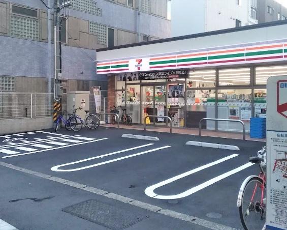 川崎市川崎区日進町のマンション(セブンイレブン川崎小川町店)
