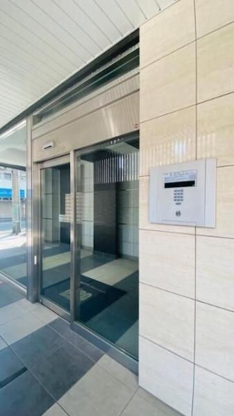 川崎市川崎区日進町のマンション(エントランス)