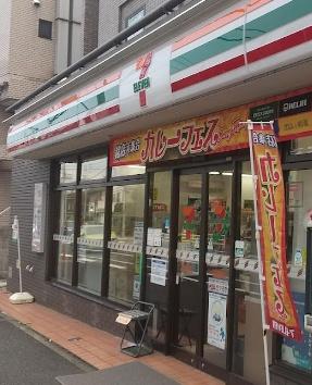 横浜市港北区岸根町のアパート(セブンイレブン横浜岸根町店)