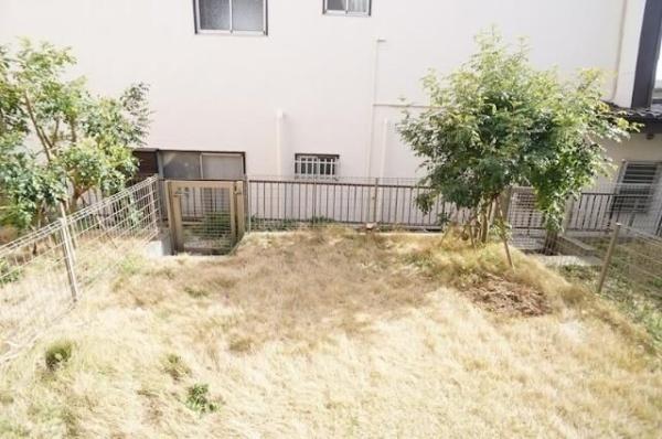 横浜市神奈川区栗田谷のタウンハウス