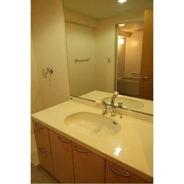 川崎市中原区下小田中２丁目のマンション