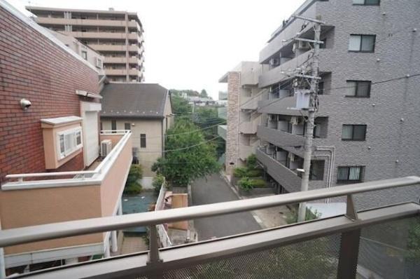 川崎市宮前区鷺沼３丁目のマンション