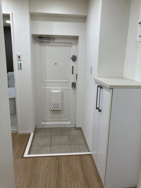 目黒区中根2丁目のマンション(玄関)